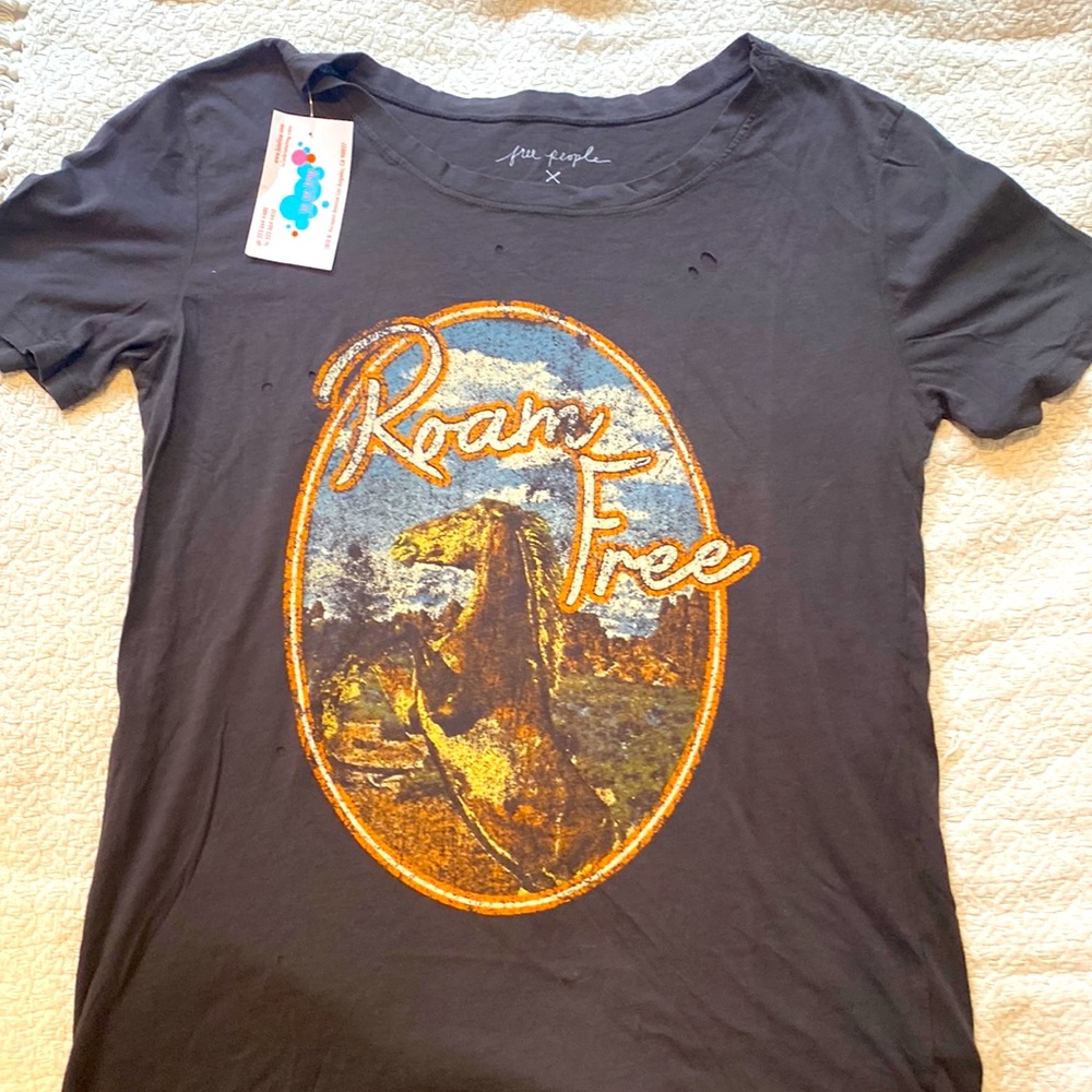 Free People “Roam Free” Tee - Size Lg